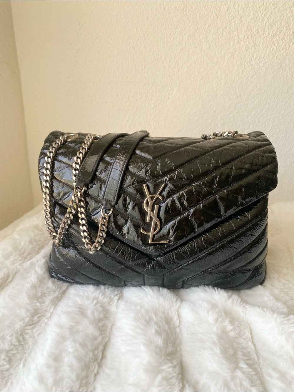 ❤️ SAINT LAURENT Medium Loulou Chain Bag - Picture 12 of 17